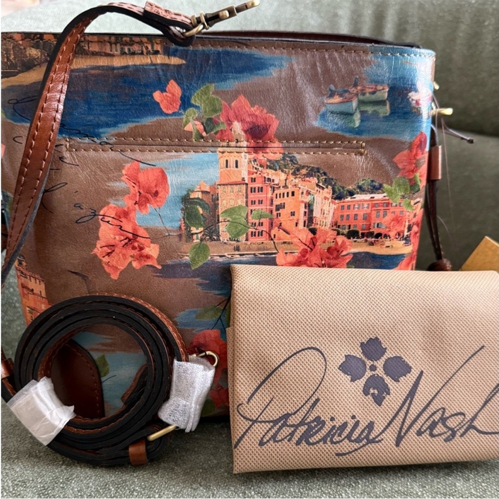 NWT New Patricia Nash French Riviera
Chaumont leather bucket bag